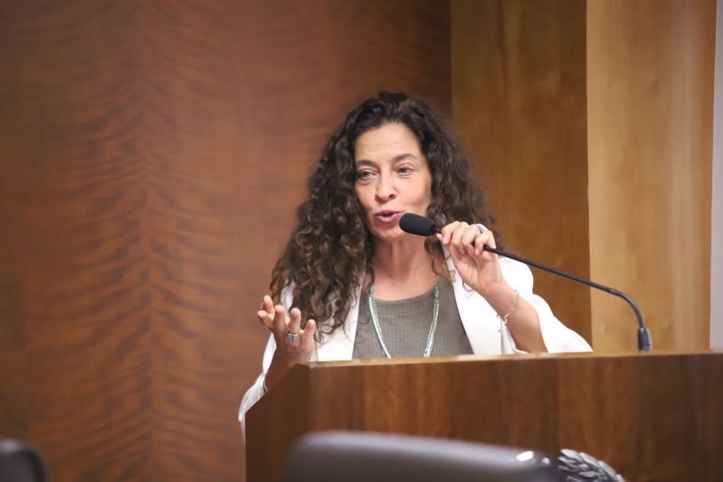 Representante da UNICEF no Brasil, Layla Saad, destacou a necessidade de abra&ccedil;ar a pluralidade das inf&acirc;ncias brasileiras - Foto: Vin&iacute;cius Dias/TCEMG